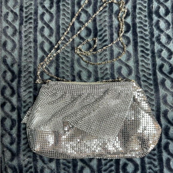 Lulu Townsend Glamorous Silver Mesh Clutch with Chain Strap - Picture 1 of 7